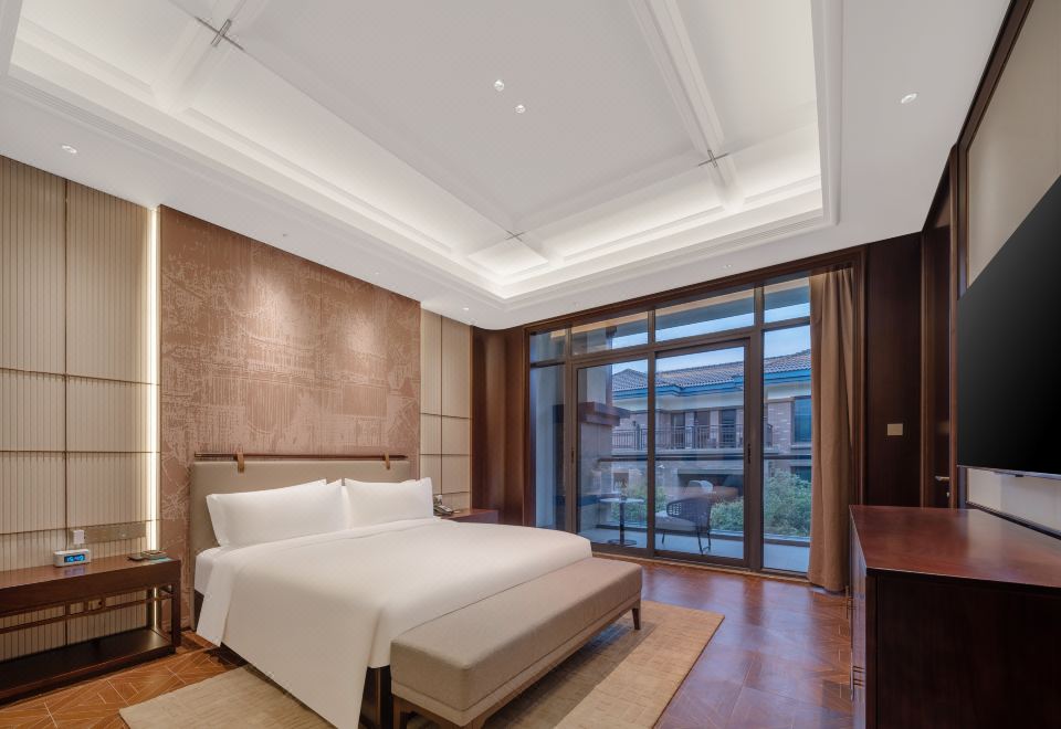 白鹿套房（按摩浴缸+按摩椅）