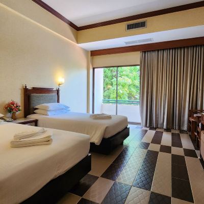 Deluxe Room-Main Building Pattaya Garden Resort Promo Code