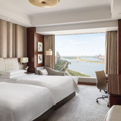 豪華江景雙床房丨盡覽贛江日出夜賞秋水噴泉 南昌香格里拉大飯店優惠