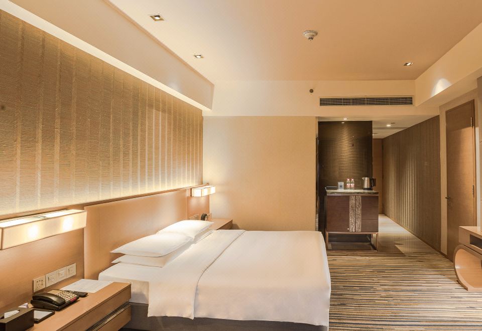 凱悅園景大床房