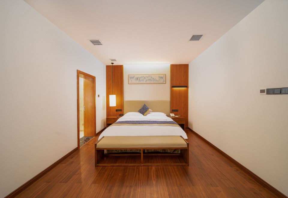 瀑布景观豪华套房