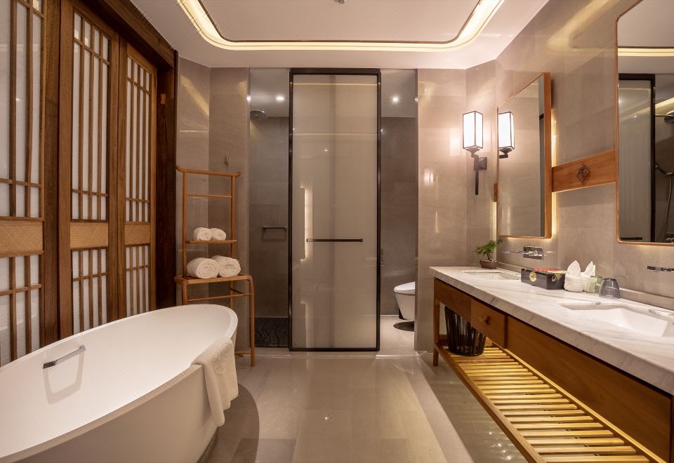 瀾景套房（寶格麗洗護+獨立浴缸）