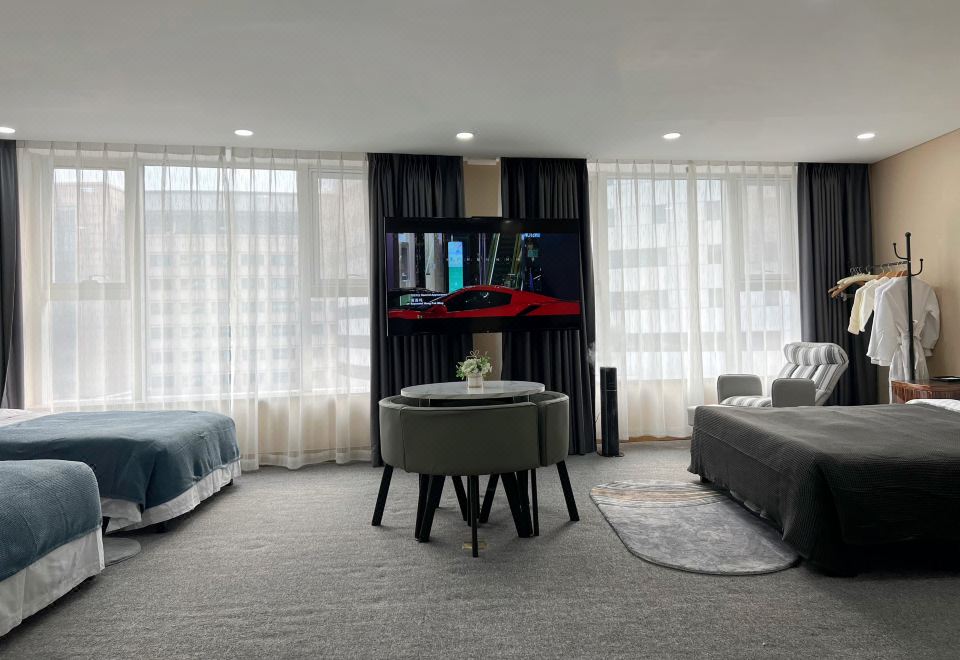 麗雅舒適家庭房（徠芬吹風機）