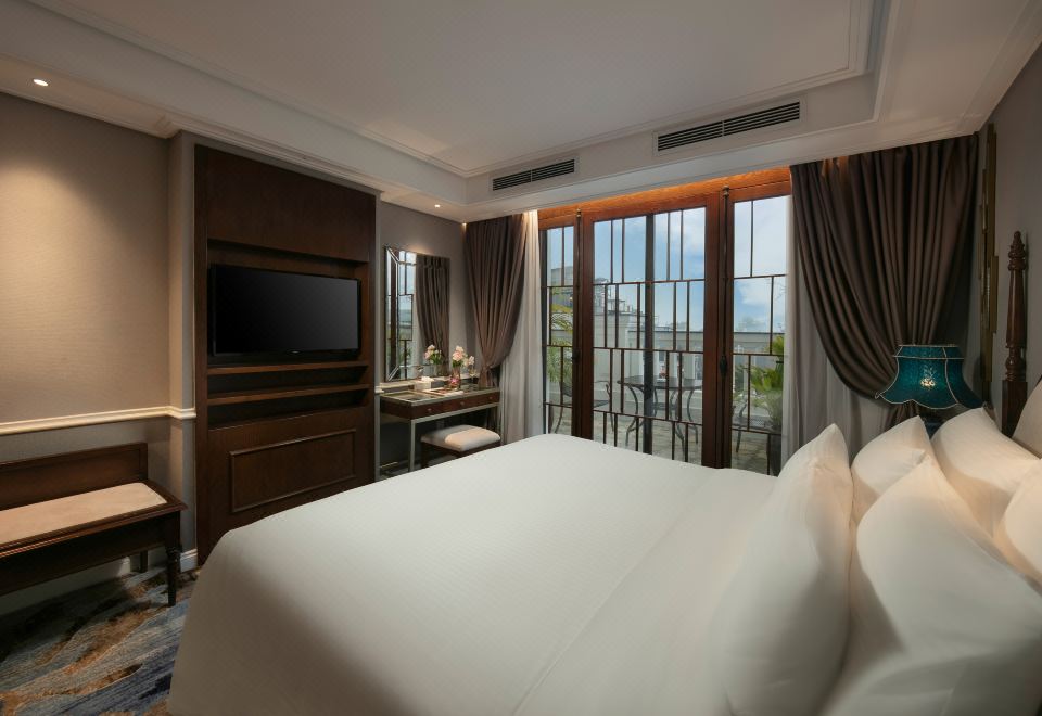 The Oriental Jade HotelThe Oriental Jade Suite With Terrace