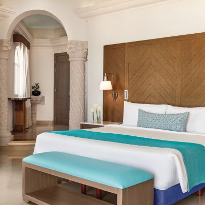 Junior Suite with Beach Front Walk Out Wyndham Alltra Playa Del Carmen, Adults Only – All-Inclusive Resort Promo Code