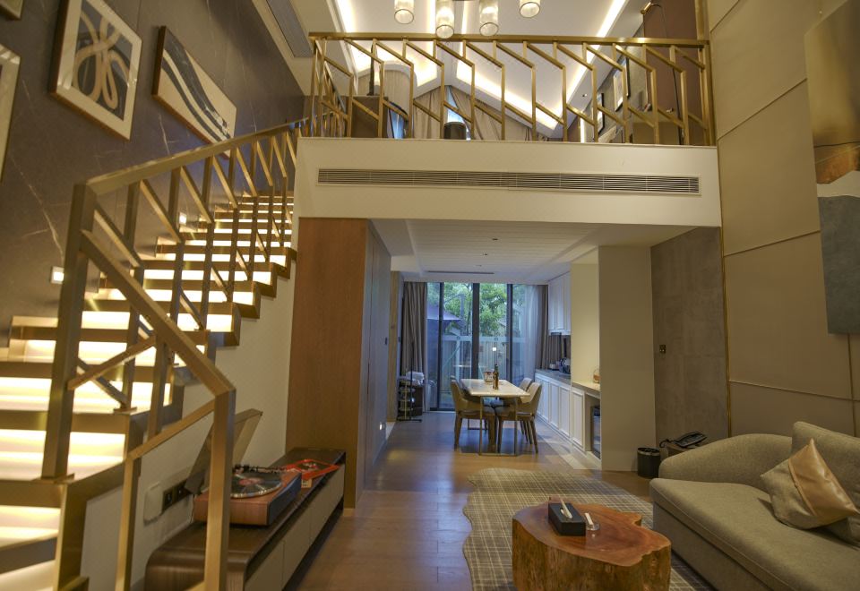 環游·奧地利黑膠醉響庭院私湯大床別墅