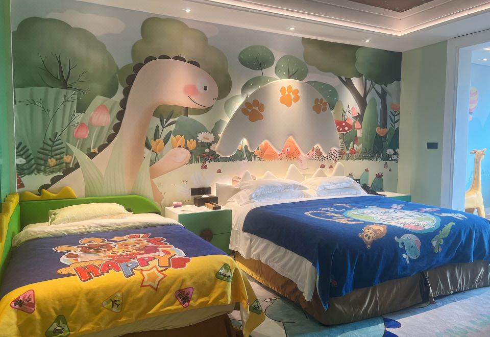 Wangfu Jinke Grand HotelEmerald City Family Theme Room