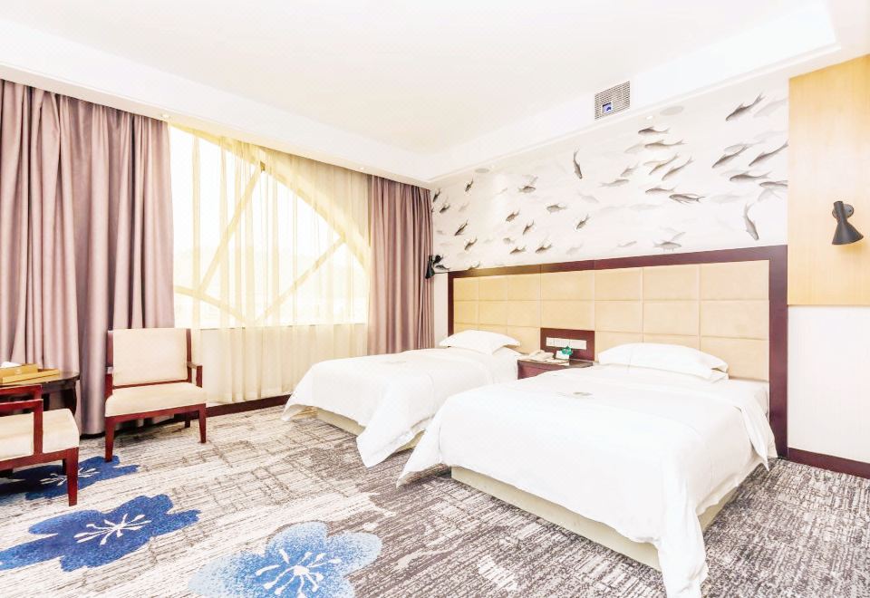 豪華雙床房：都市夜景+舒適空間