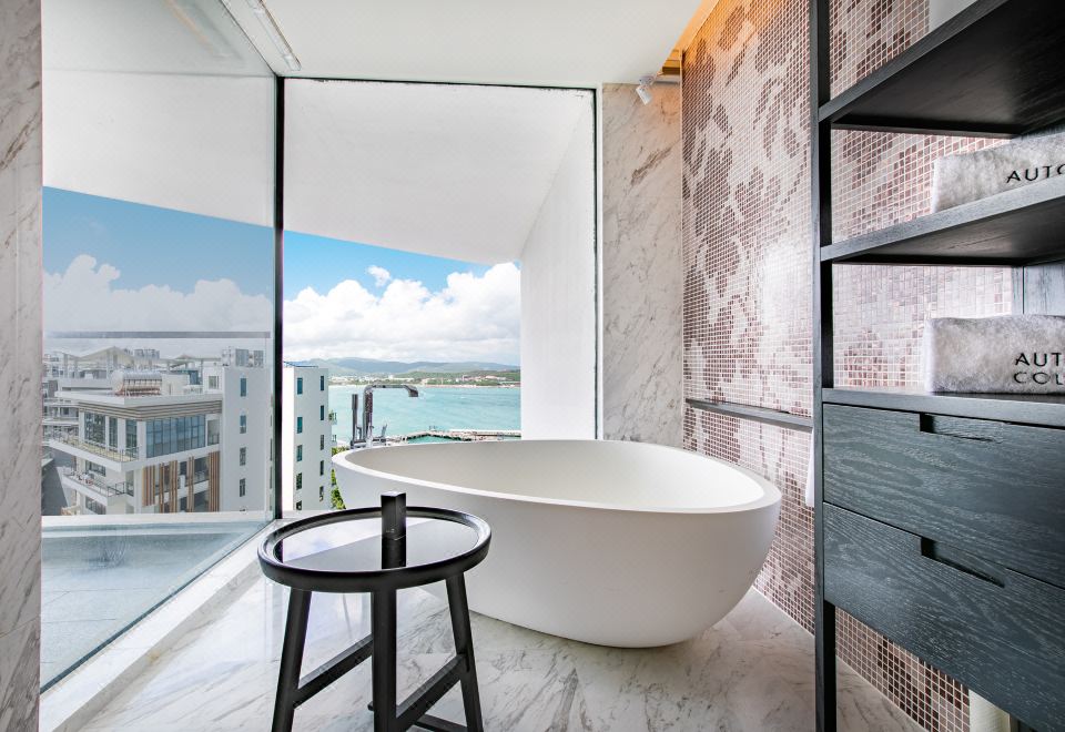 The Shanhaitian Resort Sanya, Autograph CollectionElegant Fashionable Family Friendly Room - Sea-View (King Bed)