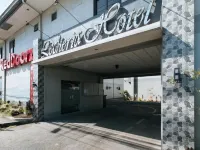 ريد دورز نير إس إم كالامبا فنادق في كالامبا