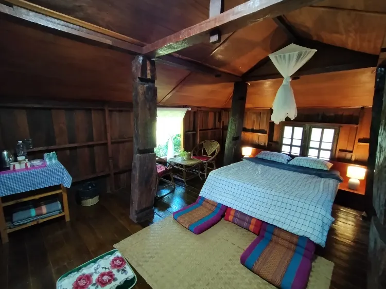 ห้องเตียงใหญ่ 1 เตียง วิวภูเขา