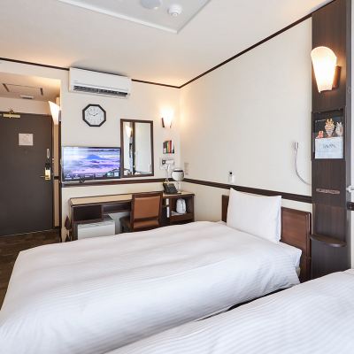 ツインルーム喫煙 東横INN福生駅前東口 クーポン