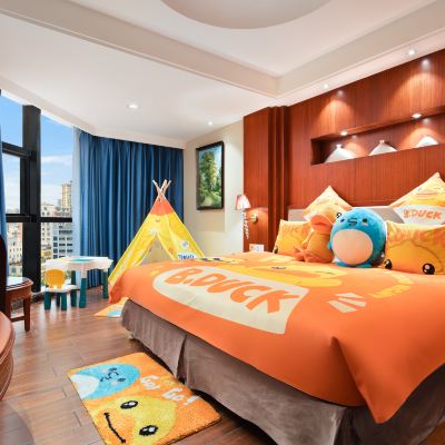 小黃鴨親子套房（萌趣小黃鴨，解鎖童趣天地） 海口明光勝意大酒店優惠