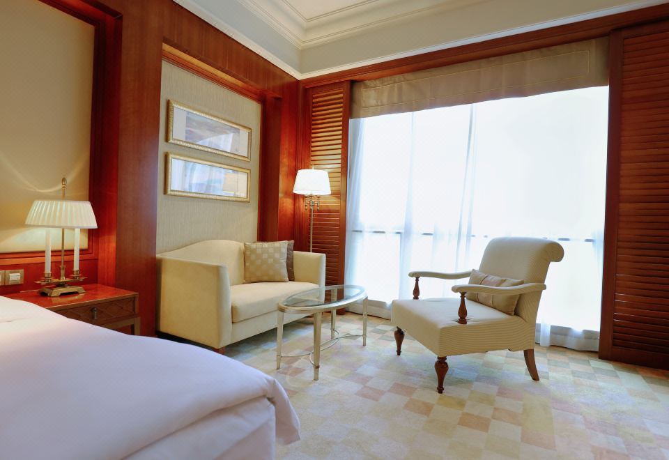 Dongjiao State Guest HotelDeluxe Queen Room