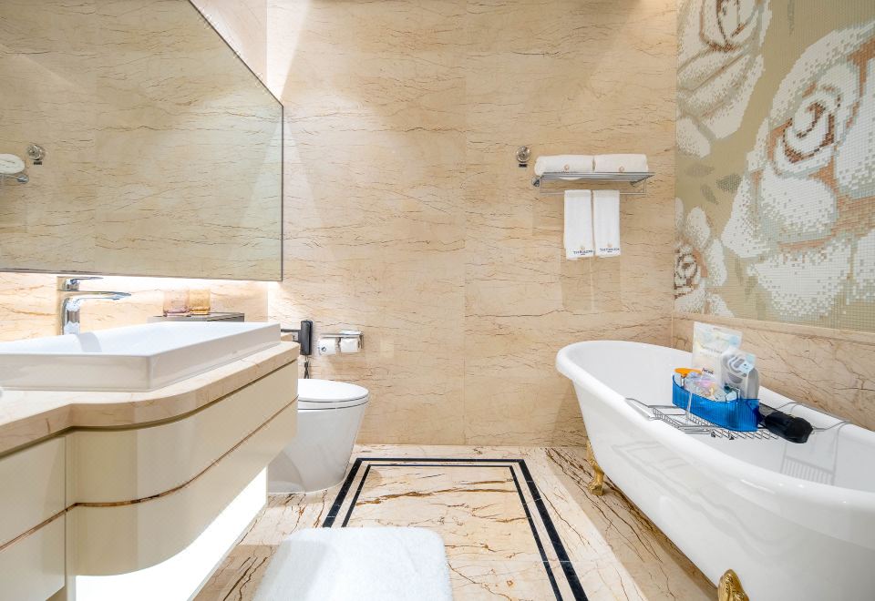 时代套房（三房一厅）