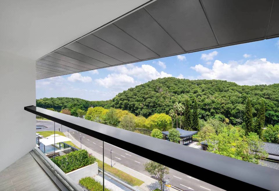 Oriental Resort GuangzhouTerrace Lakeview King