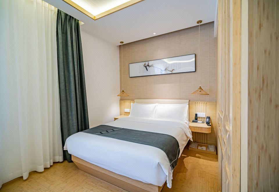 Jianguo Puyin Hotel (Shenyang Station Zhongshan Square Branch) Youlan Double Bed Room (Tv Projection, Memory Pillow, Mini Fridge)