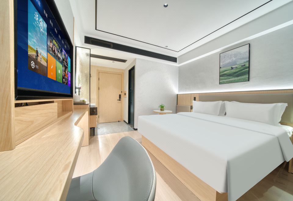 Platinum Cloud Rui Hotel (Suzhou Development Avenue Chu Street Store) Sunset Small Building Big Bed Room [intelligent Voice Guest Control Small Degree &4K TV With Member Projection Screen & Smart Toilet & Dry And Wet Separation]