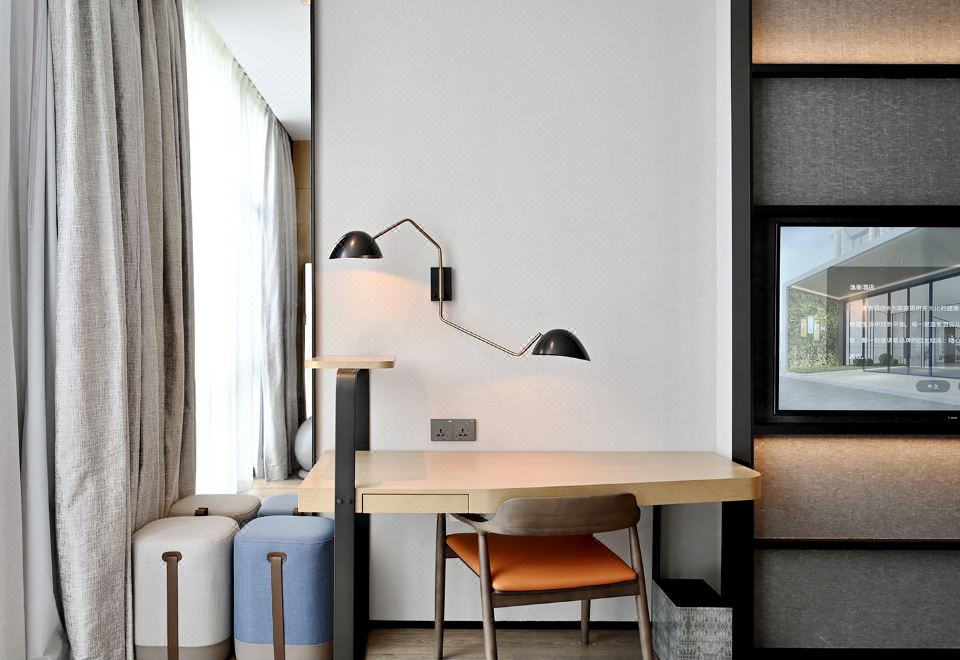 豪华城景双床房（澳大利亚HEAD动感单车）