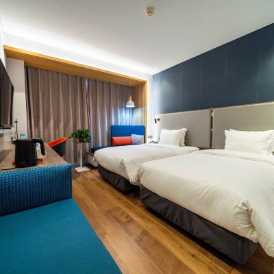 高級房雙床 濟南經十路智選假日酒店優惠