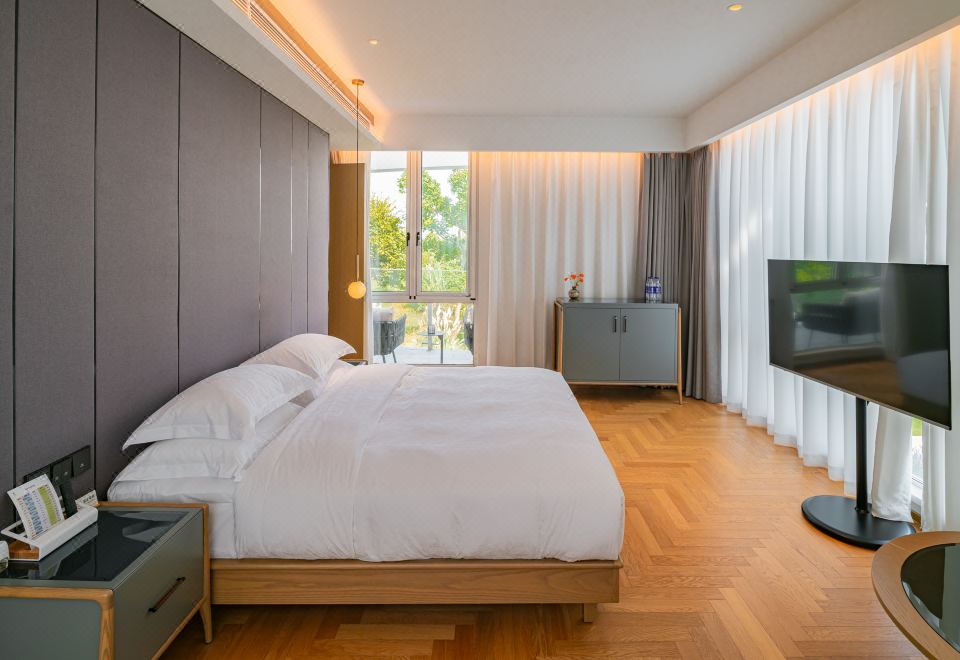 萌宠花园大床房