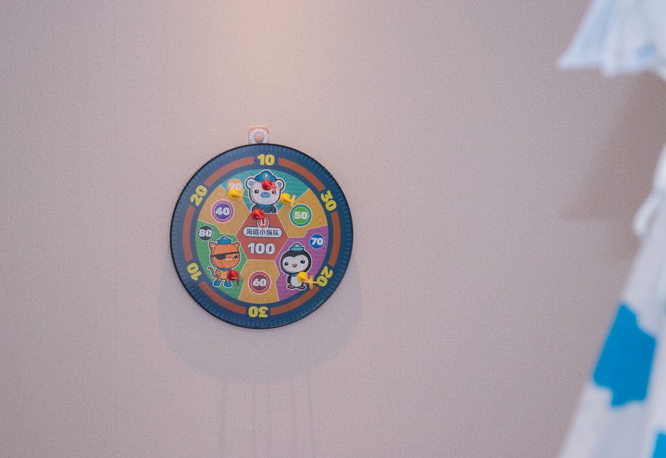 海底小縱隊主題公寓二居室親子套房