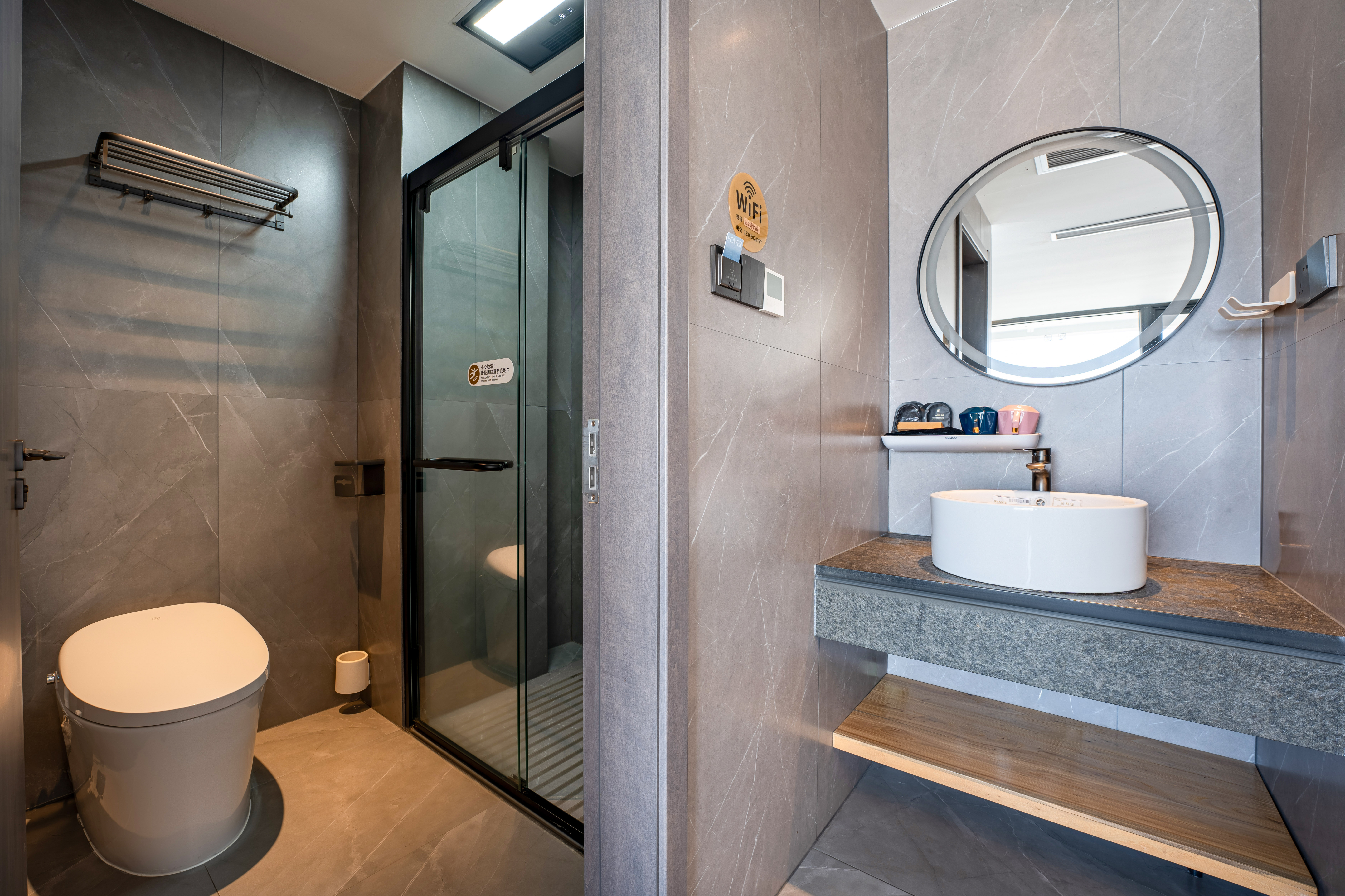 Floral Hotel·Xiapu Mid Mountain Lansu Hotel (Sansha Dongbi Store)极光-侧海景露台大床房（休闲品茶+电视+乾湿分离）