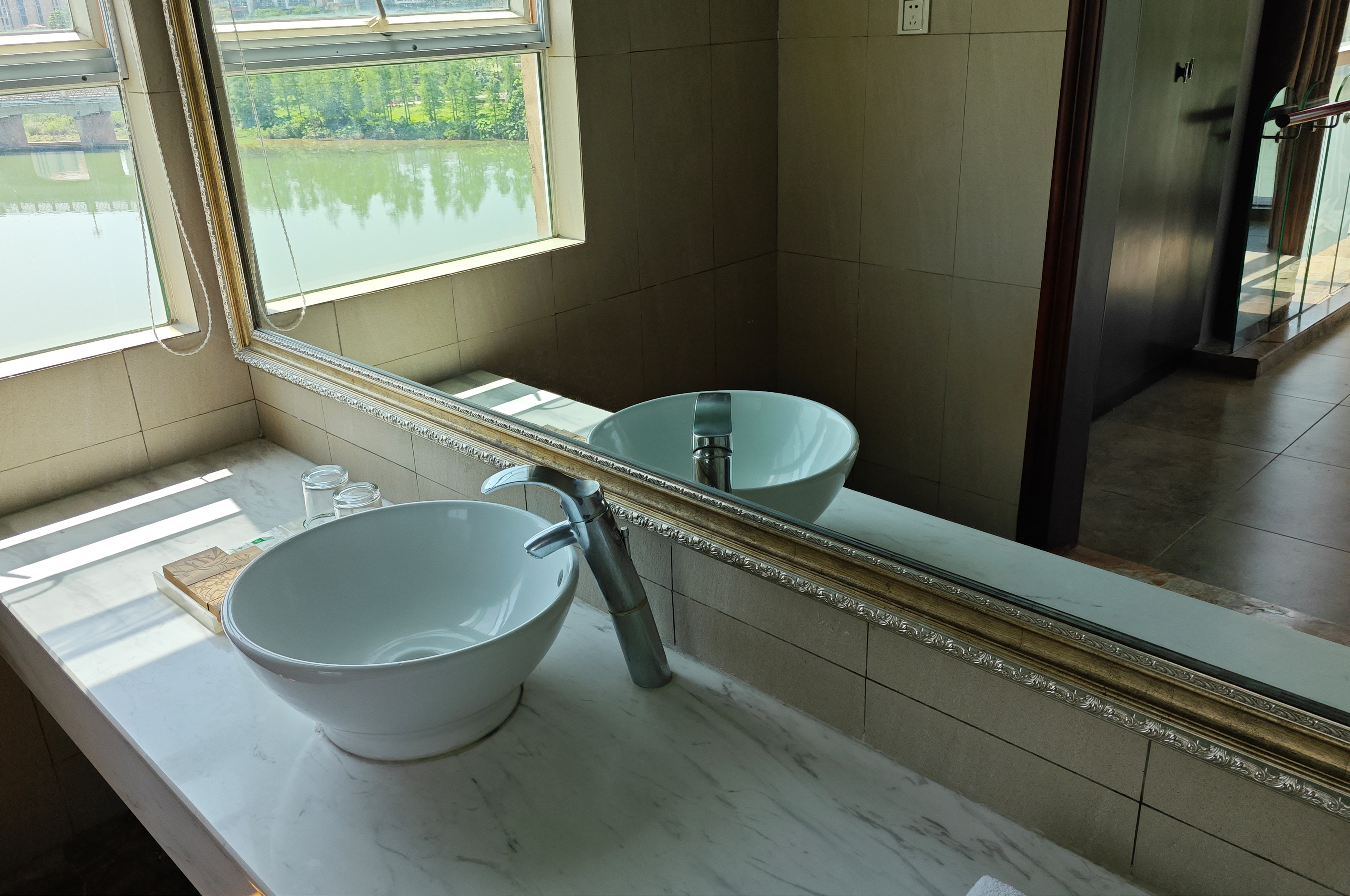 河景高级套房一房一厅|独立温泉池