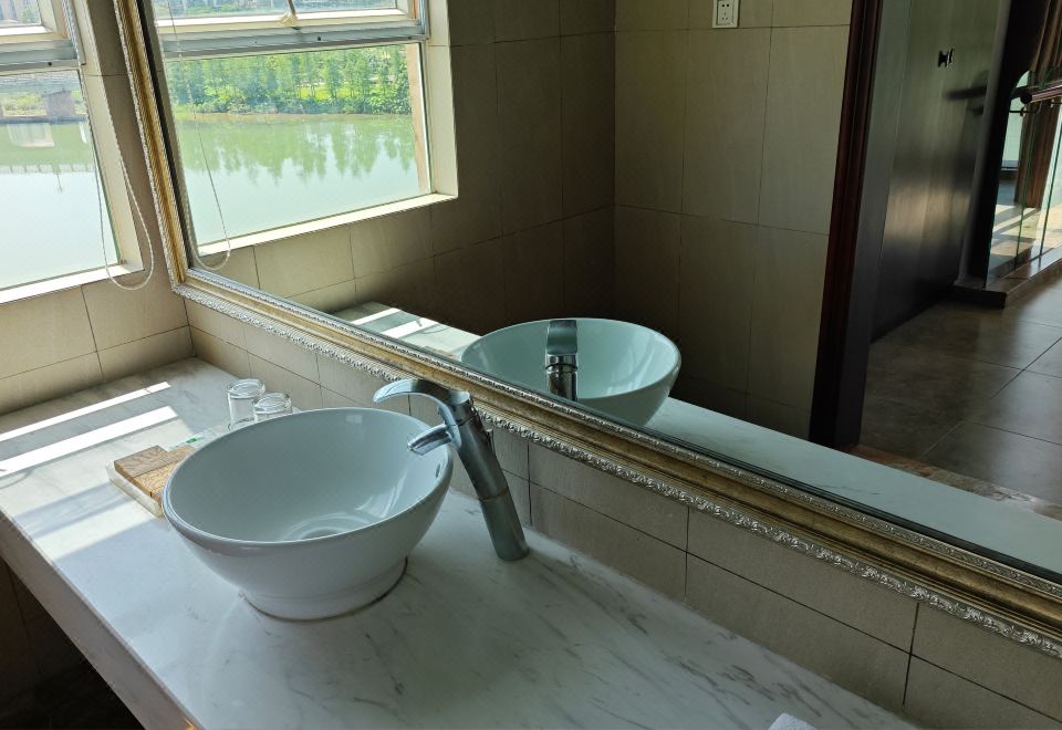 河景高级套房一房一厅|独立温泉池