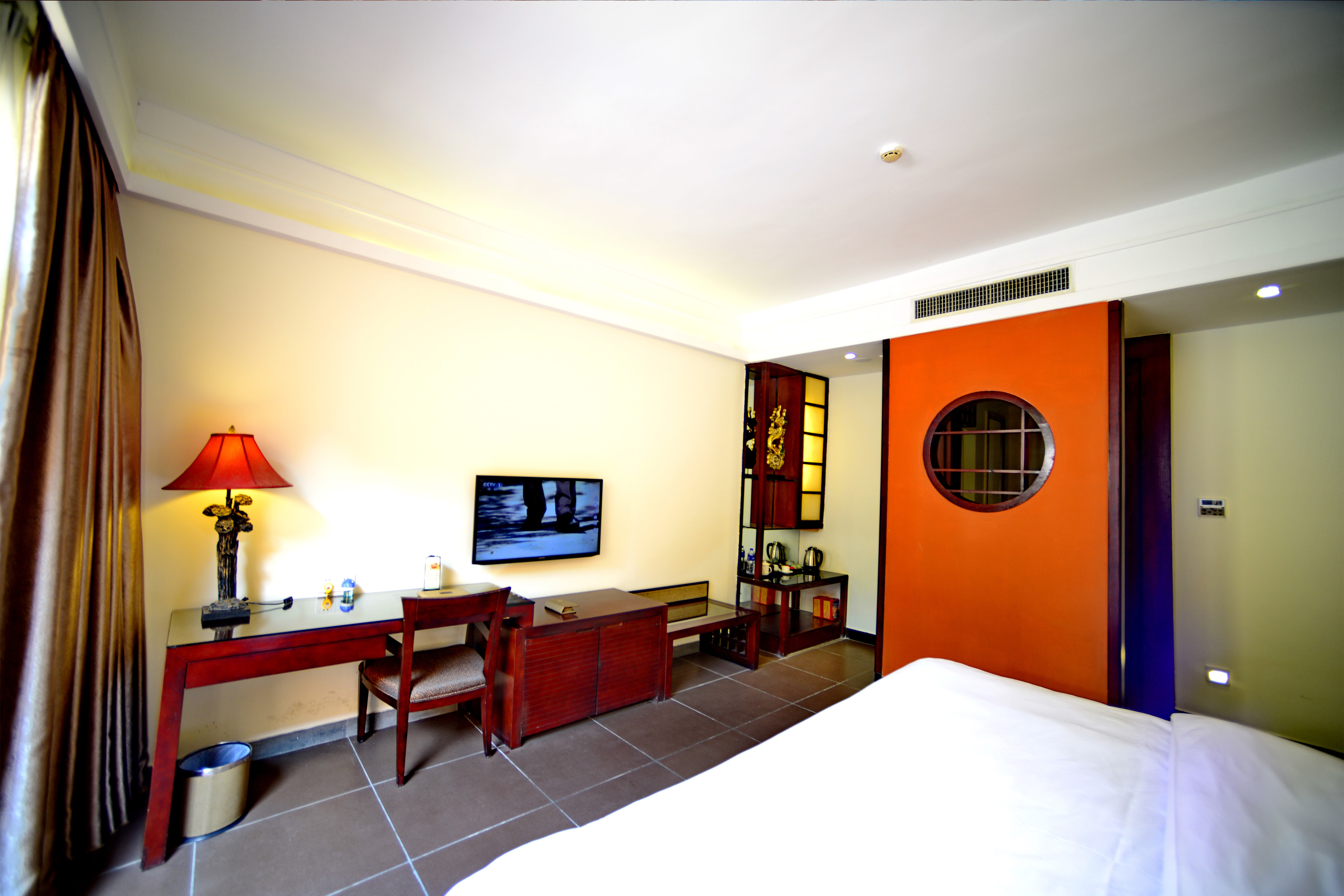 别墅私密大床花园情侣房|独立温泉池