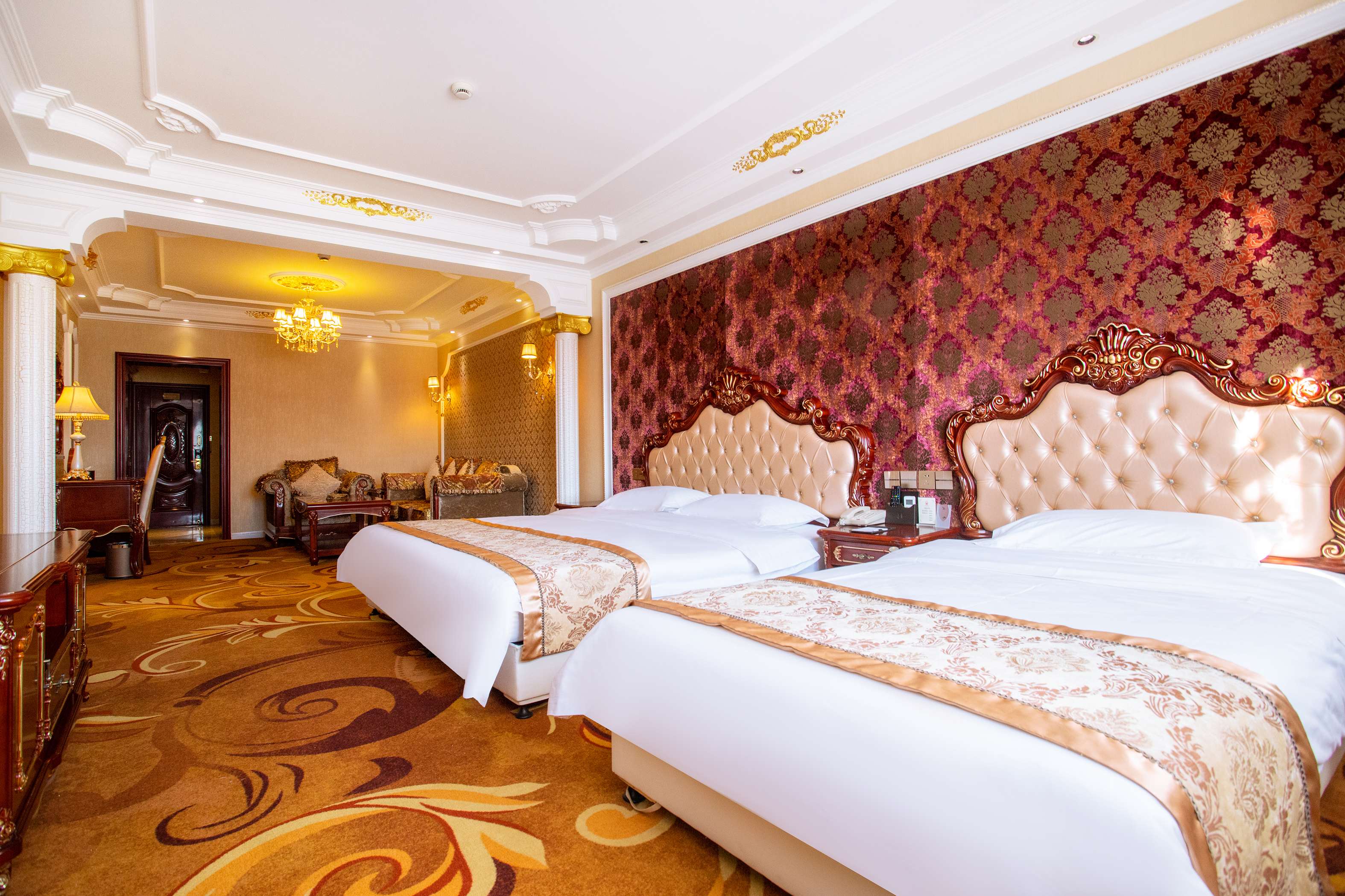 European-Style Family Room (Buildings 2&3)