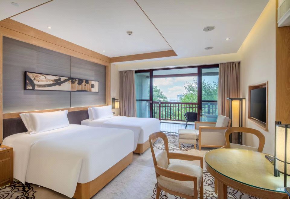 御園雙床房（圓形浴缸·落地窗·獨立陽台）