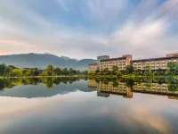 Le Méridien Emei Mountain Resort Hotels in Emeishan City