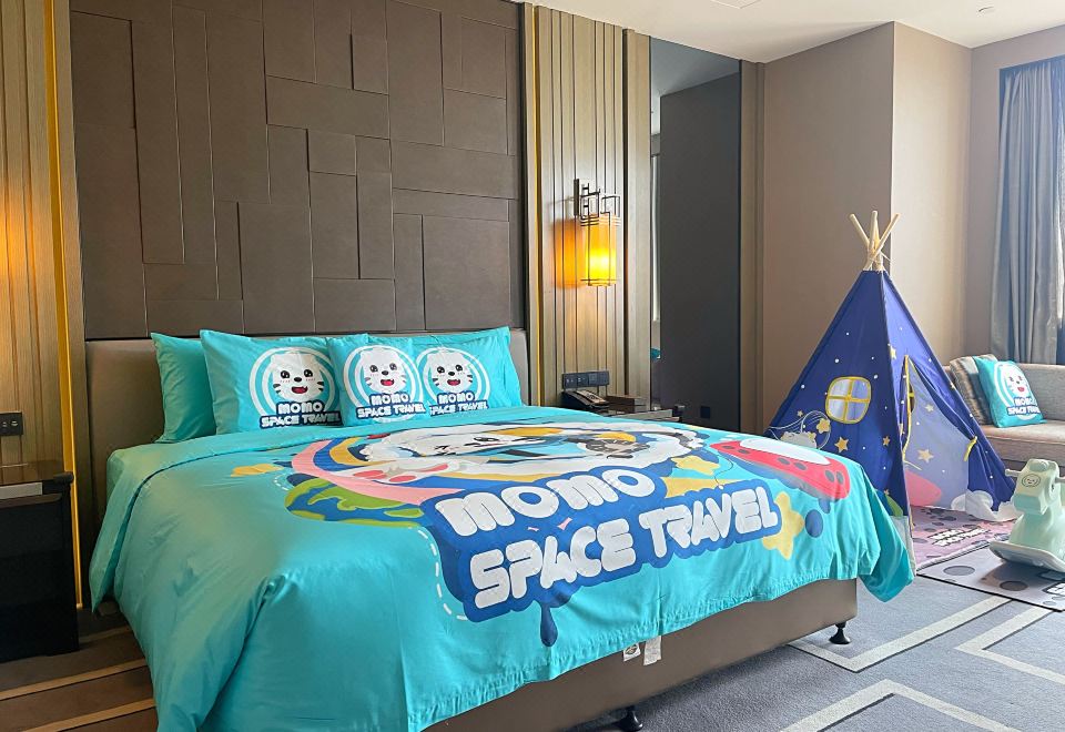 亲子大床房【帐篷顶+摇摇马+小童洗护用品】