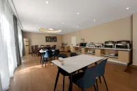 Muweis Hotel Liyang (Blue Sky Trade City)