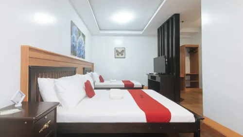 RedDoorz @ Nick Hotel Isabela