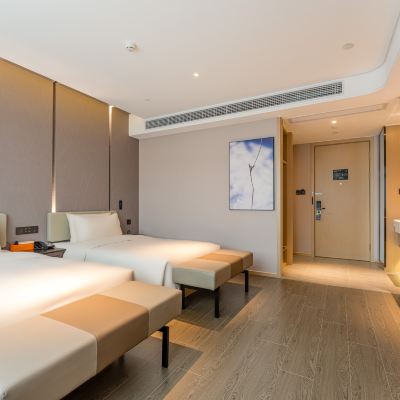 行政雙床房（Mini小冰箱+投屏電視） 廈門機場五緣灣亞朵飯店優惠