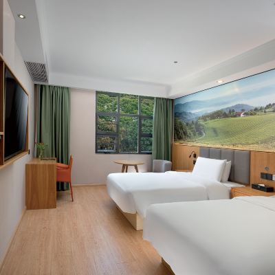 精緻雙床房（手機投屏+記憶枕+助眠床墊+休閒沙發） 深圳華僑城世界之窗秋果飯店優惠