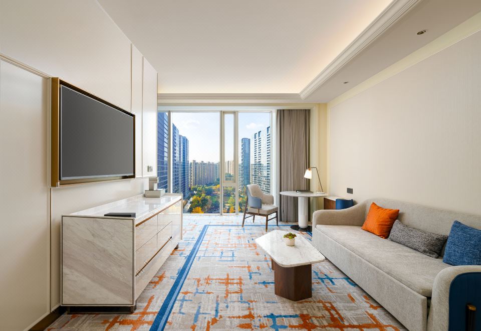 家庭套房 | 客廳帶沙發大床