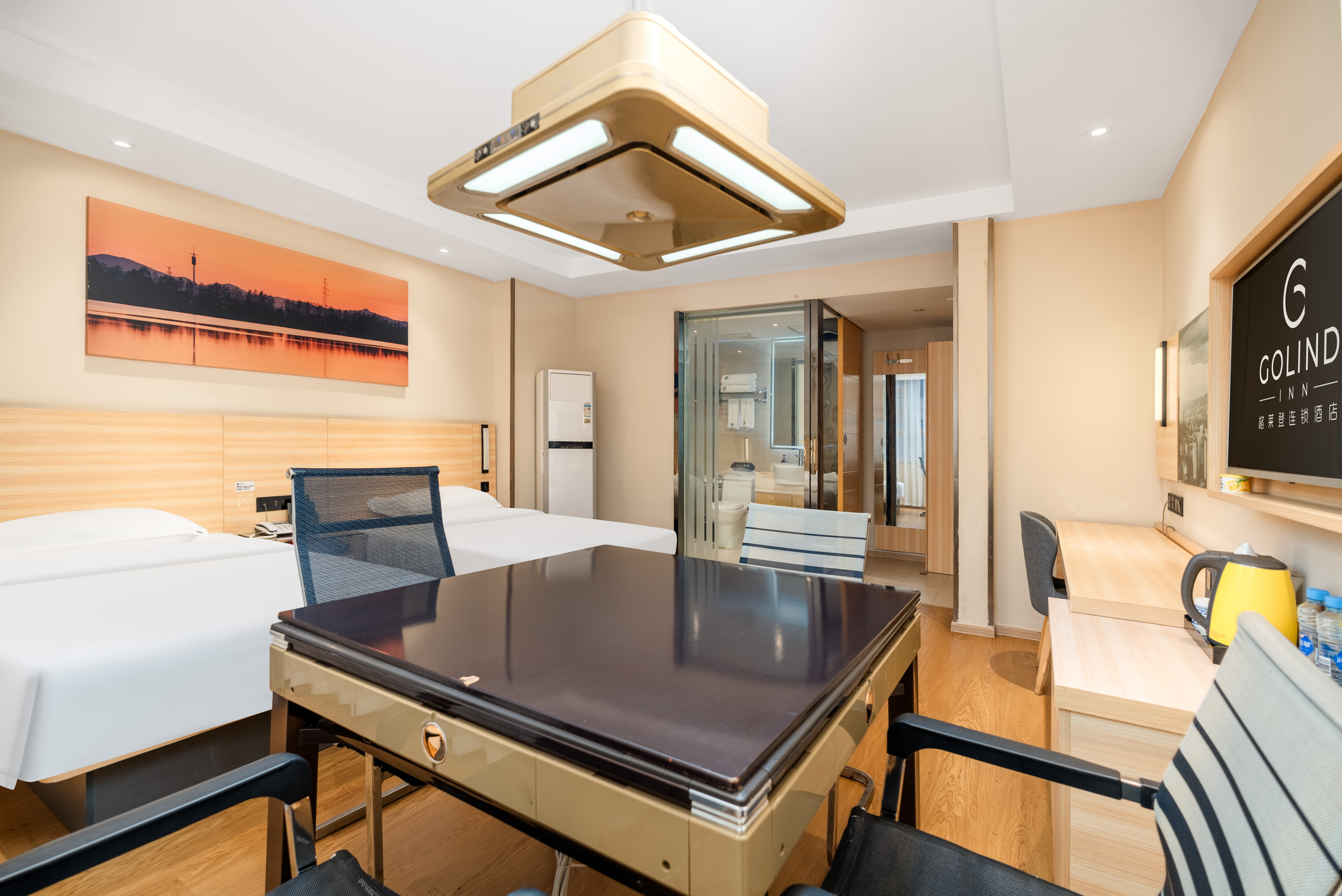 商务棋牌双床房（智能洗衣烘乾+负离子吹风机+乐在“棋”中）