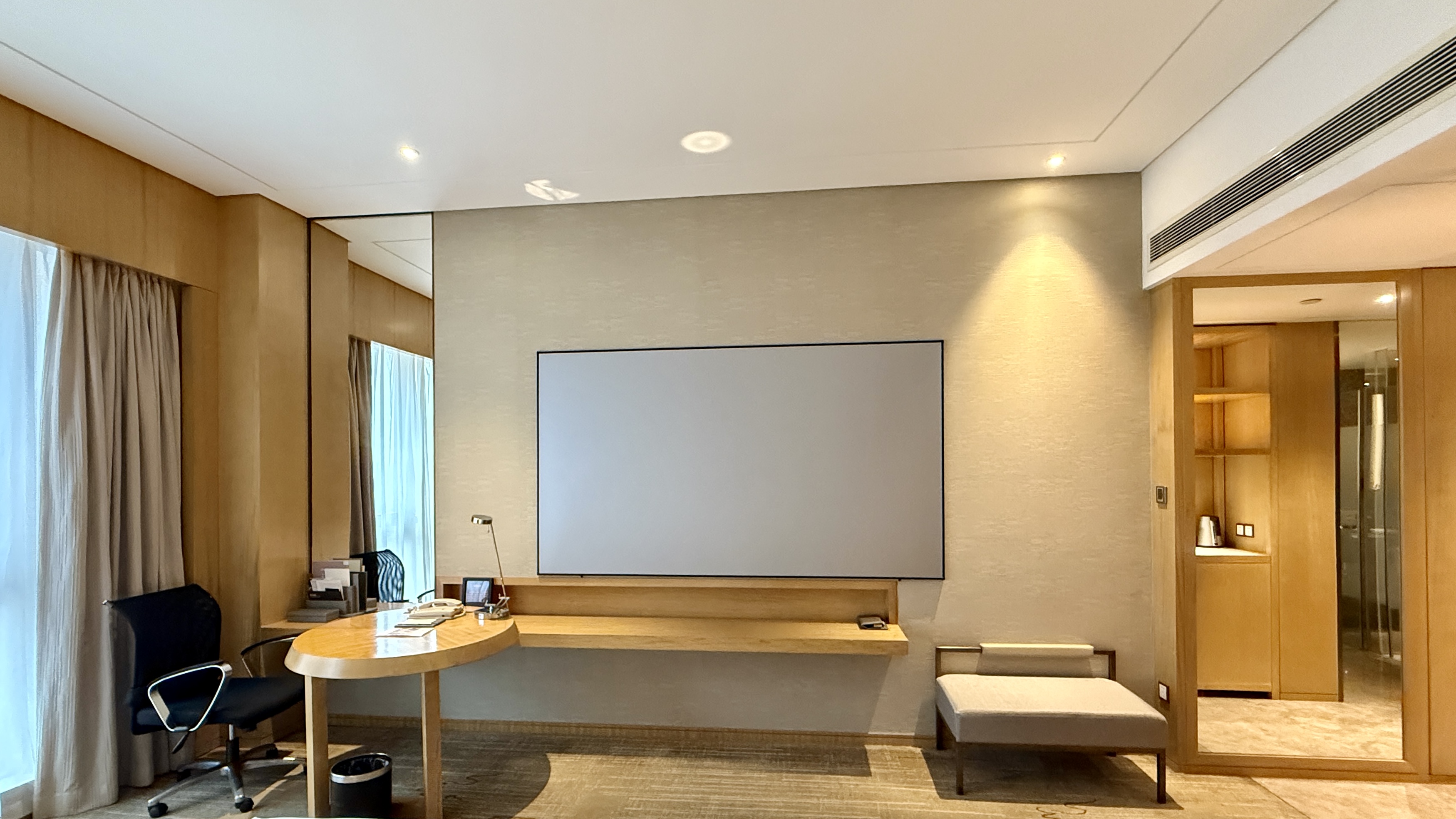 沉浸觀影?影音大床房|巨幕觀影|影視會員