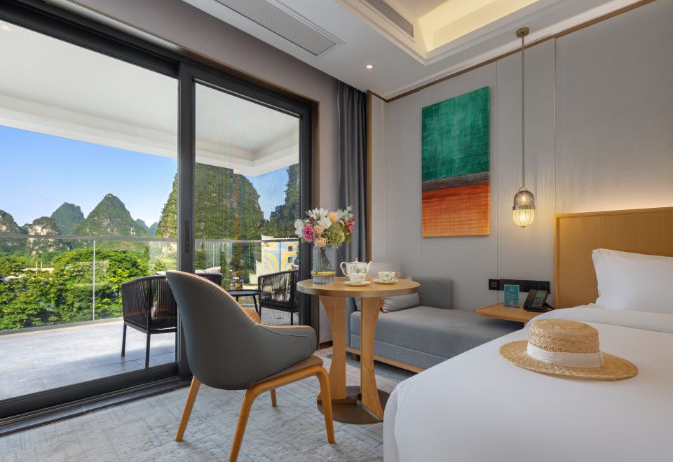 Shixi Landscape HotelGuestroom - River-View (Double Bed) (Bathtub, Balcony)