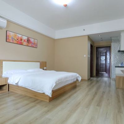 特惠商務大床房 自由空間飯店（廈門湖裡萬達店）優惠