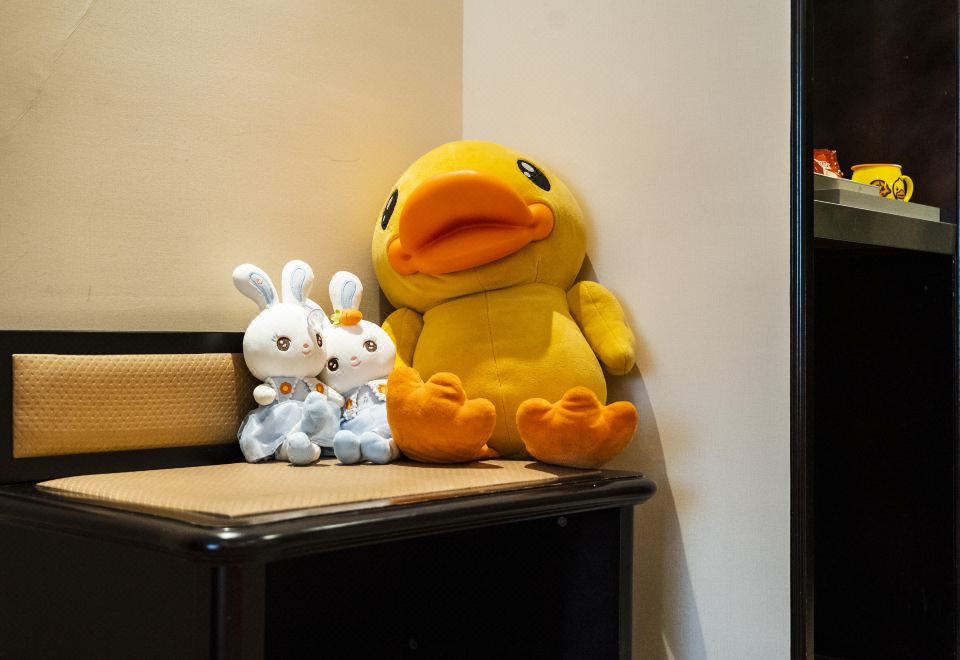 Jinling Mandarin Garden Hotel NanjingFamily-friendly 2-bed Room