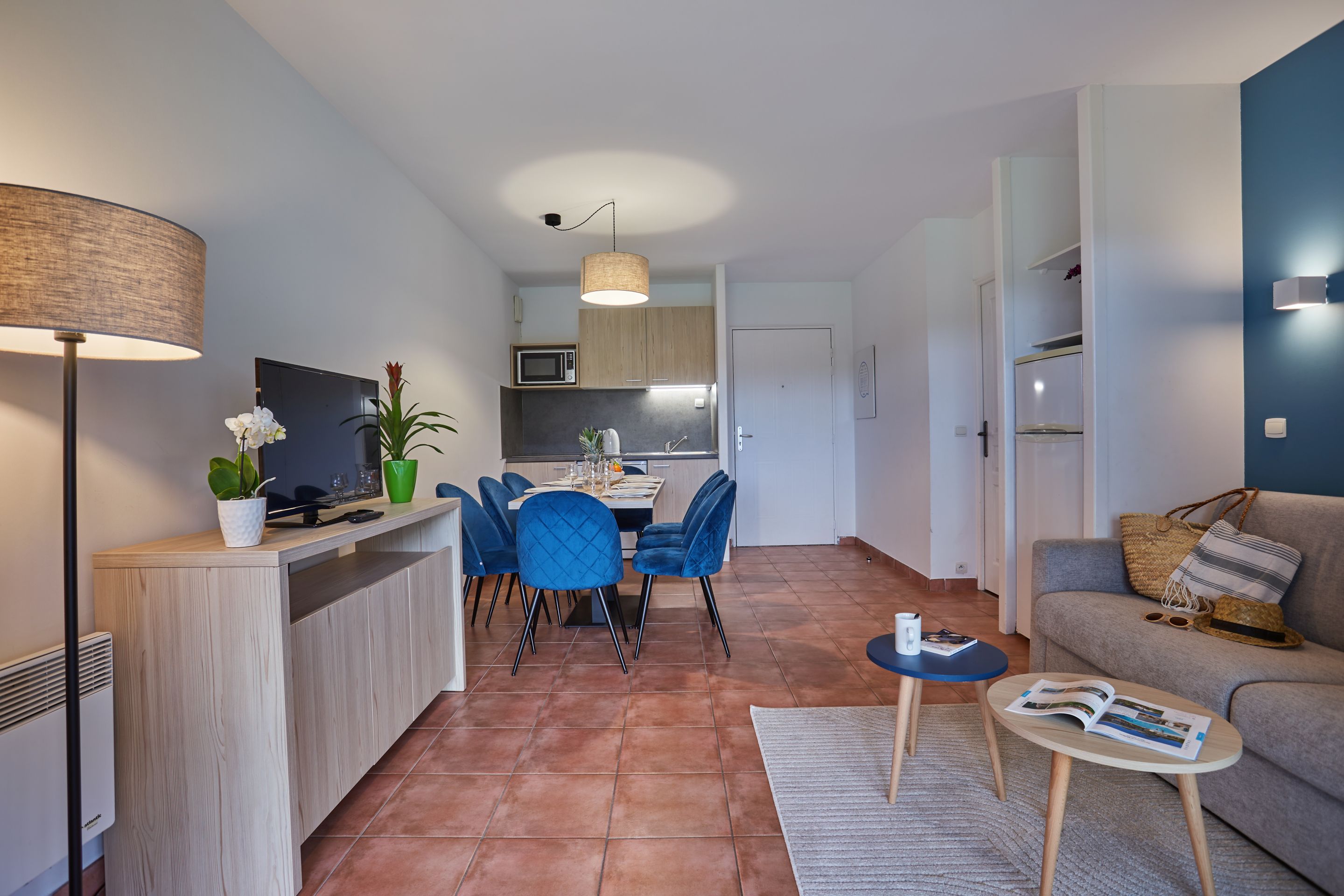 4房（8位客人）