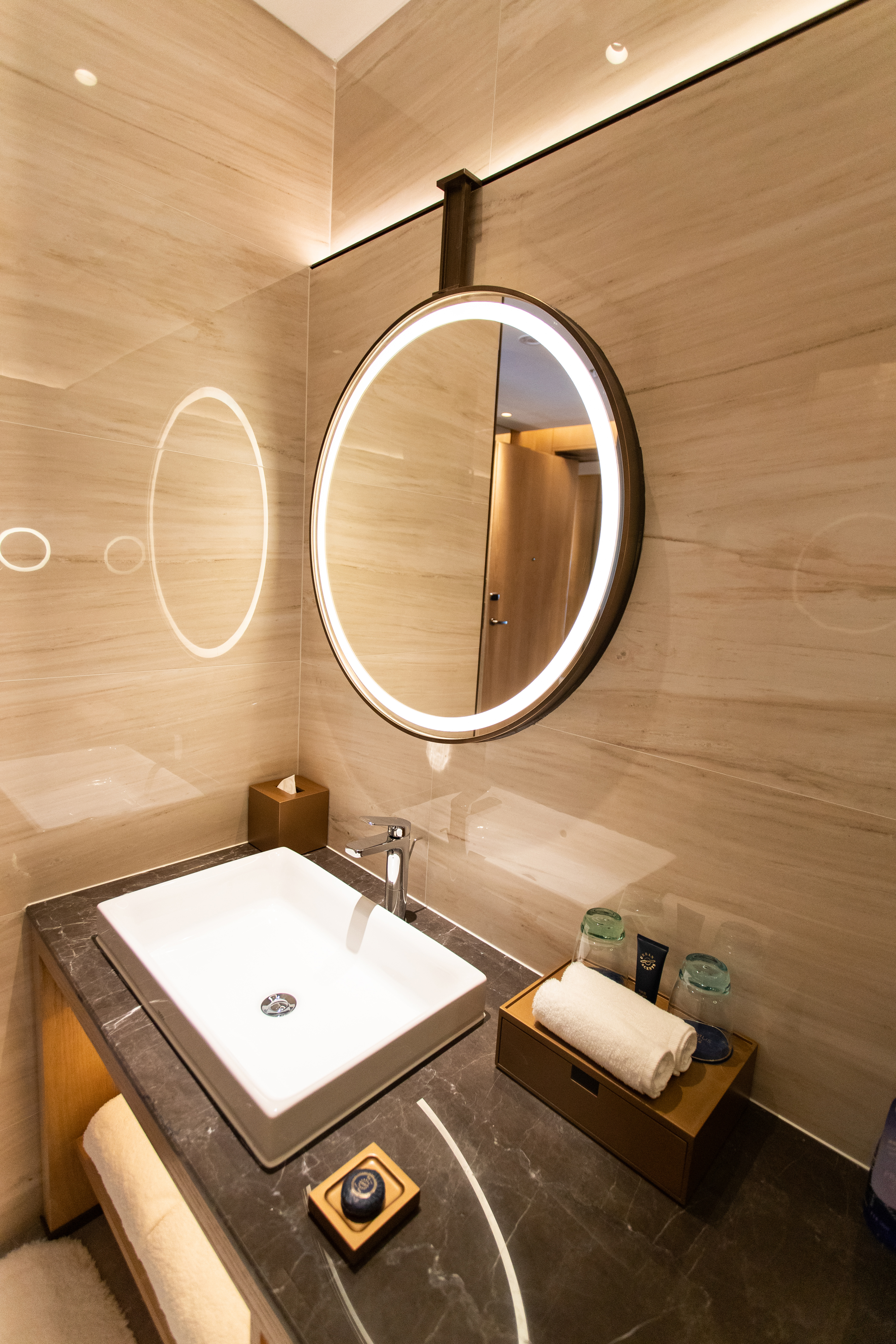 豪华露台园景双床房