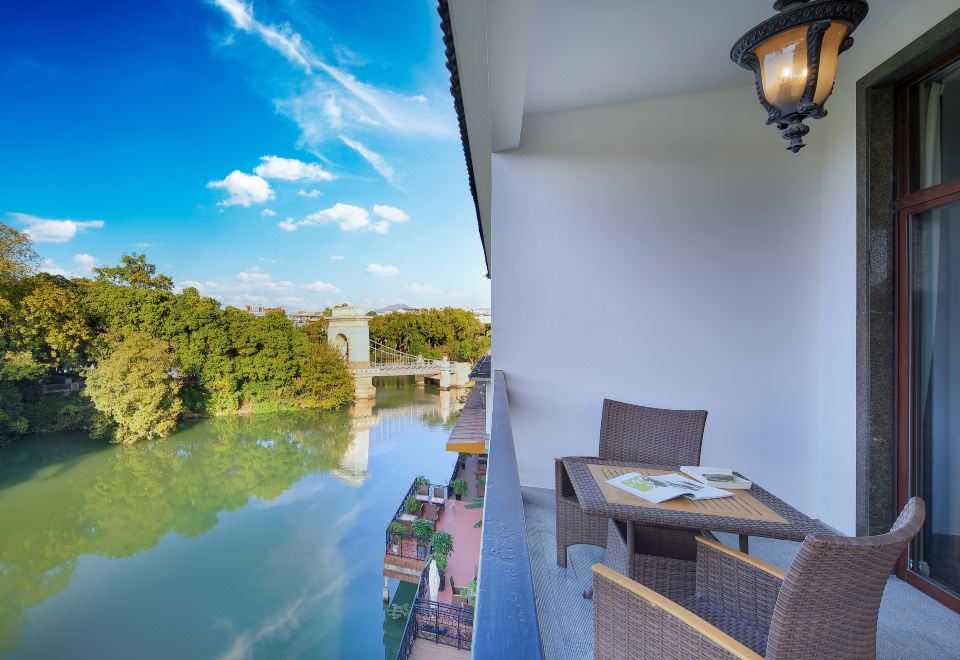 岁月静好·湖景阳台大床房（湖中观景阳台+智能马桶）