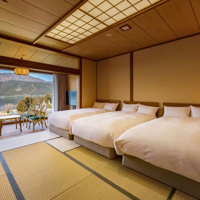 Traditional Japanese Room with Lake View, Triple Beds