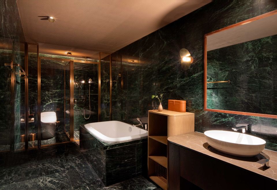 豪華露臺遠景大床房