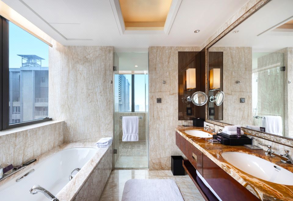 The Ritz-Carlton ChengduTwo King Beds Family Suite